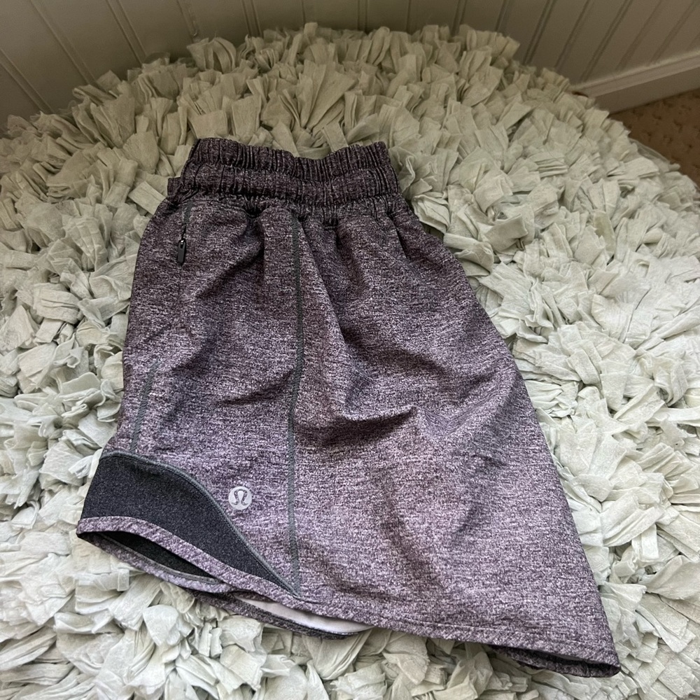 Lululemon Hotty Hot Shorts 4”